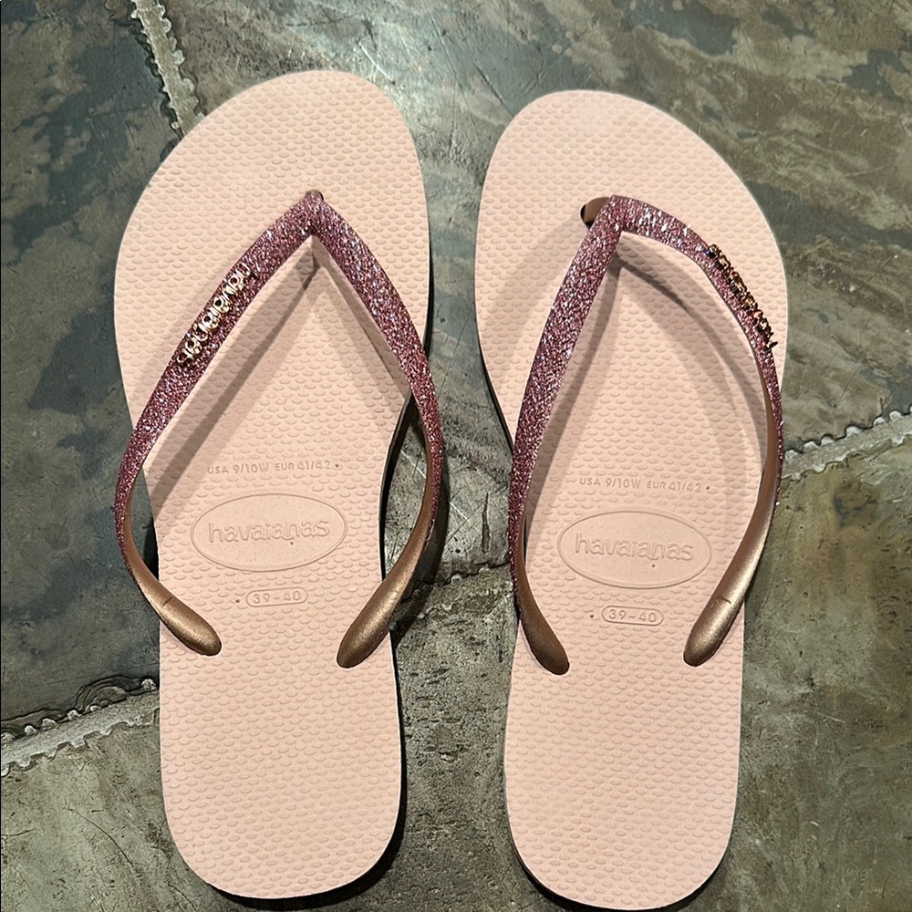 Havaianas Women's Glittery Pink Sandals